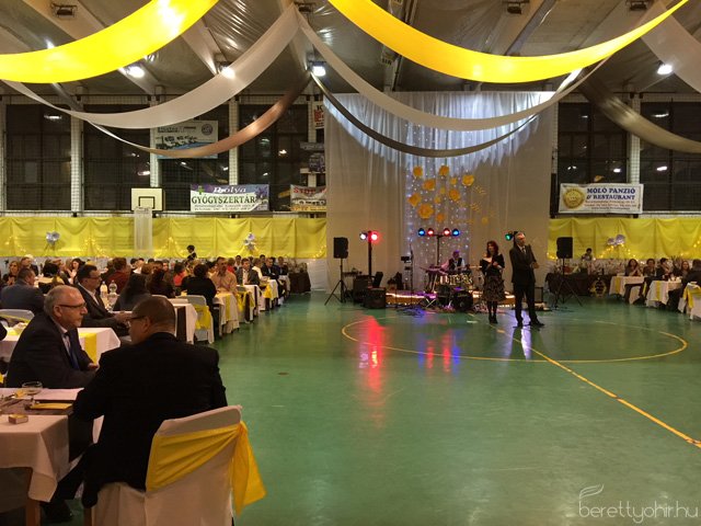 12. Jótékonysági Kórházbál 01